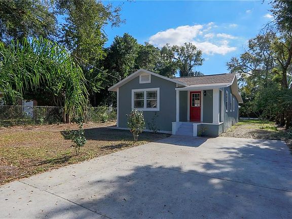 2nd image of 1009 E Ida St