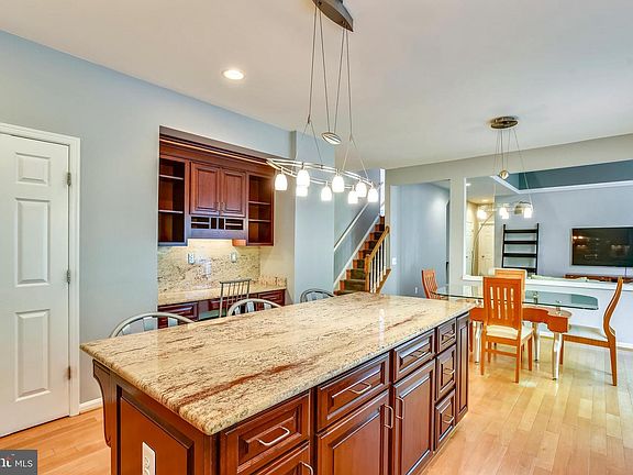3rd image of 21497 Hearthstone Ct