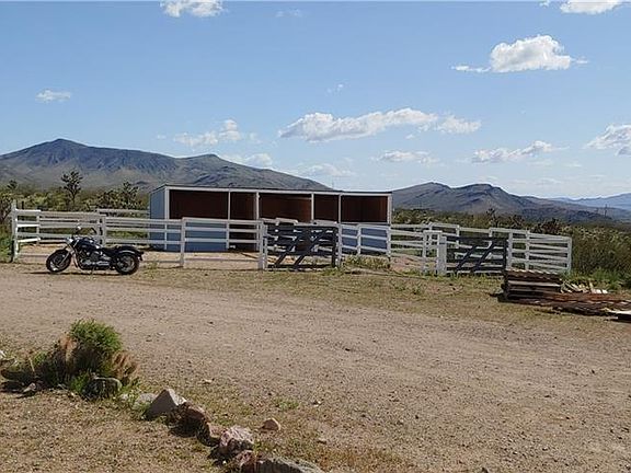 4th image of 8592 W Wild Horse Dr