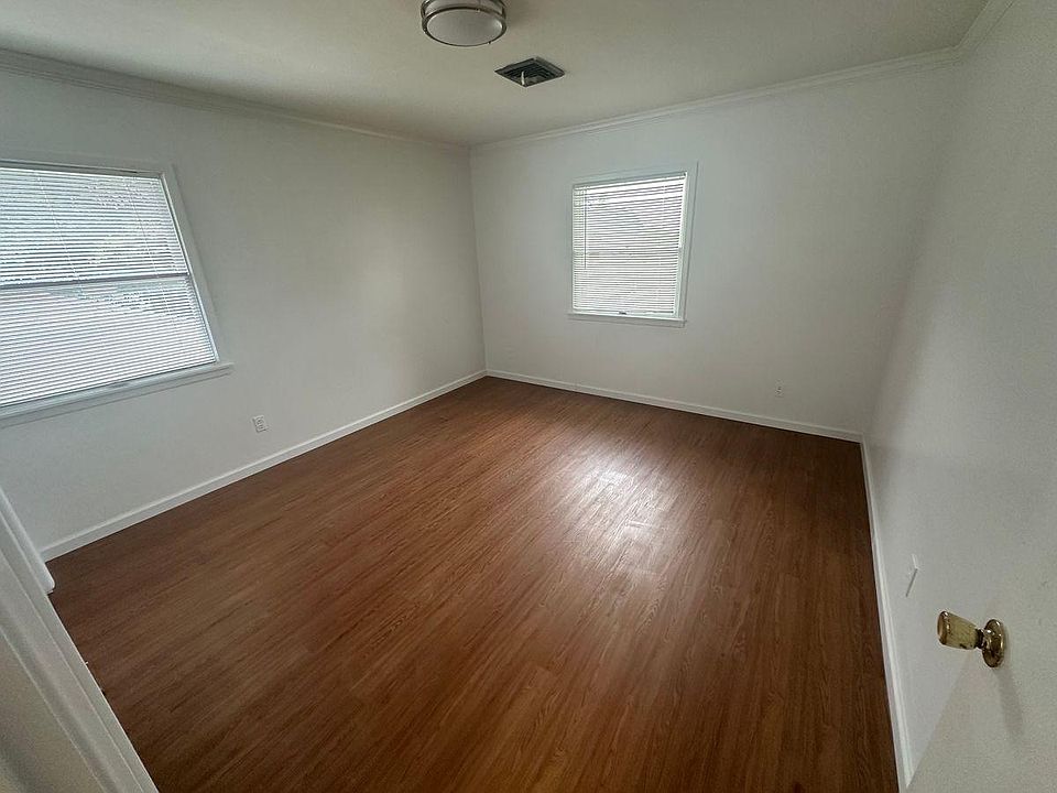 2nd image of 2815 Clearview Expy Floor 2