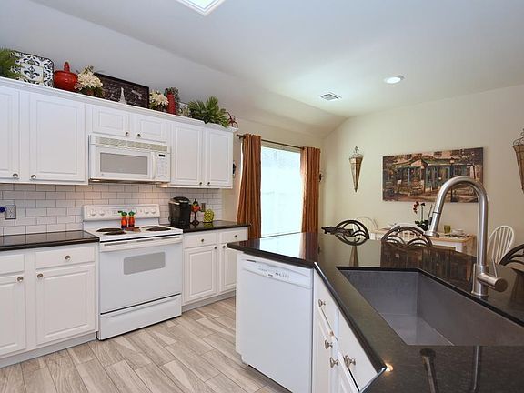 5th image of 24406 Schivener House Ln