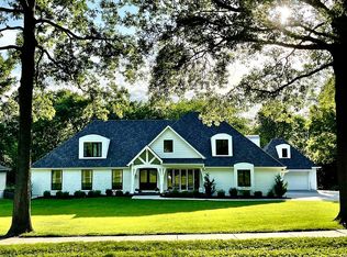 9600 Lee Blvd, Leawood, KS 66206