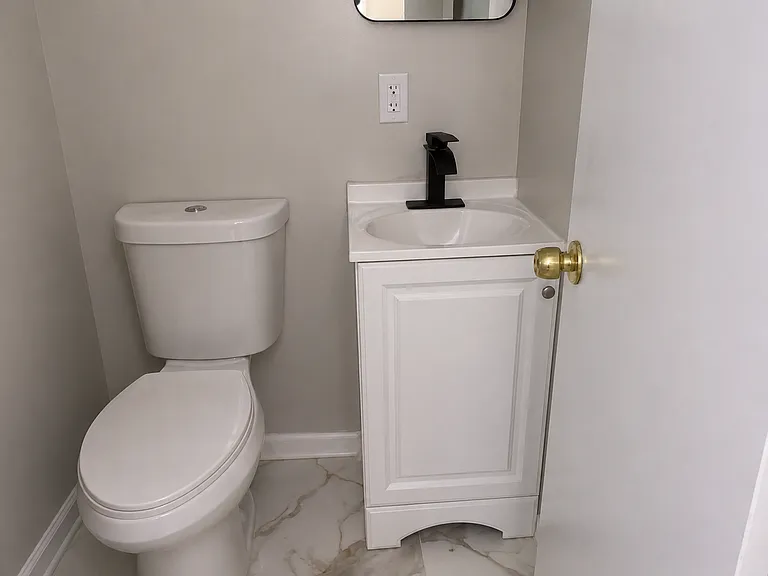 4702 Elkan Ave — Photo 11