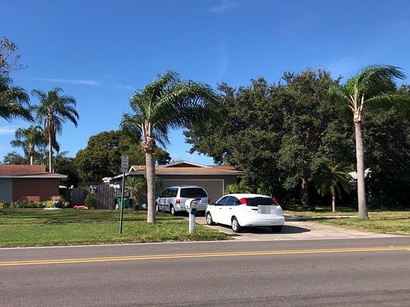3rd image of 10520 Antilles Dr