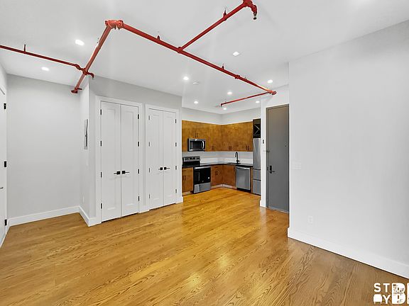 4th image of 1556 Fulton St #3F