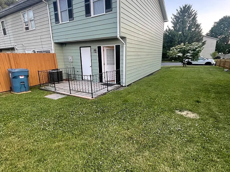 218 Moore Dr — Photo 15