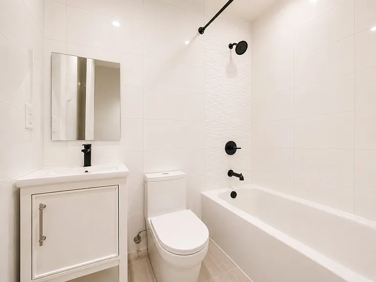 203 Wyckoff Ave #2R — Photo 7