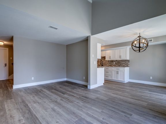 4th image of 409 NE 85th St Unit 4D