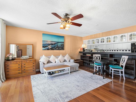 5th image of 3930 S Roosevelt Blvd #N105