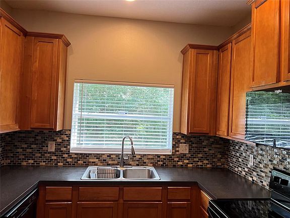 5th image of 4462 Amberly Oaks Ct