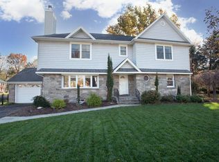 3 Renda Pl, Green Brook, NJ 08812