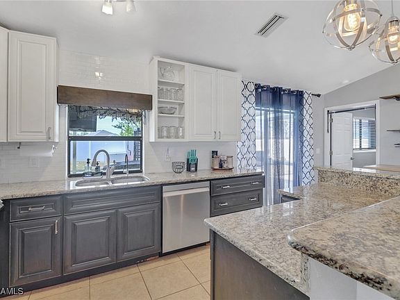 3rd image of 3038 SW 11th Pl