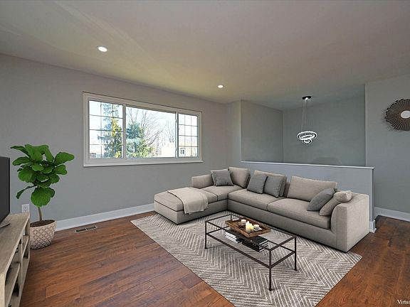 2nd image of 11869 Hitchcock Dr