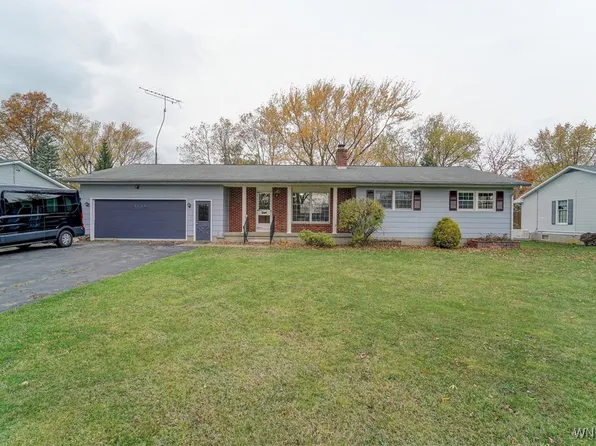 5208 W Lake Rd, Dunkirk, NY 14048