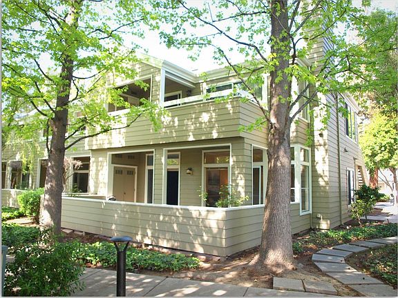 5th image of 1709 Parkview Green Cir