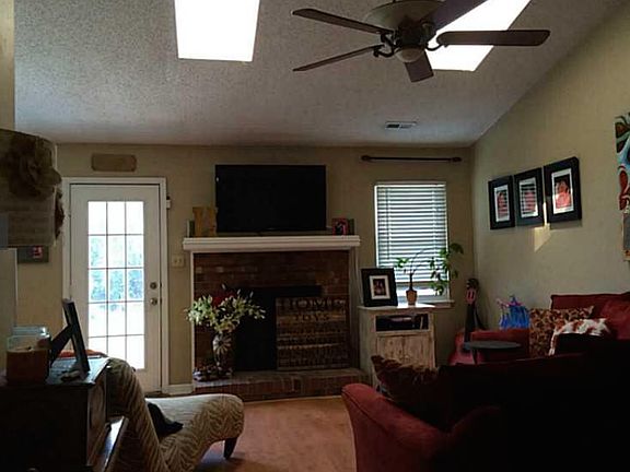 5th image of 997 Culver Ln