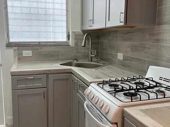 737 11th St APT 5, Miami Beach, FL 33139
