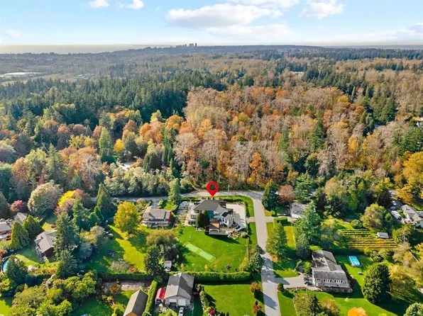 1888 180th St, Surrey, BC V3Z 9V2