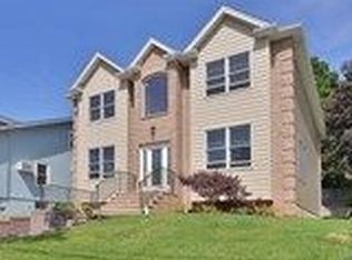 75 Madison St, Wood Ridge, NJ 07075