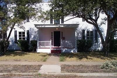 1st image of 210 E 12th Ave