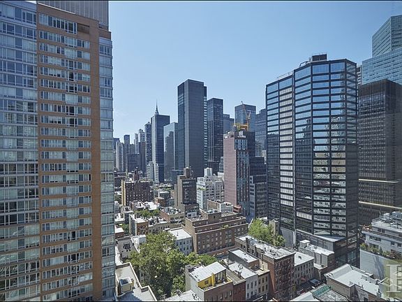5th image of 250 E 54th St APT 21A