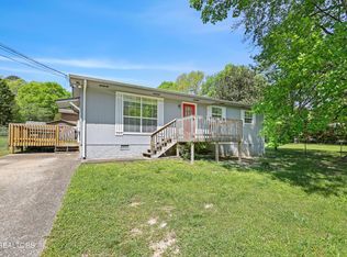 6735 Sandswitch Rd, Hixson, TN 37343