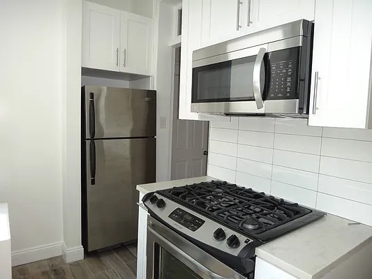 Rented by Brownstone Real Estate | media 10