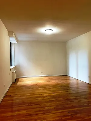 Rented by Prime Realty | media 12