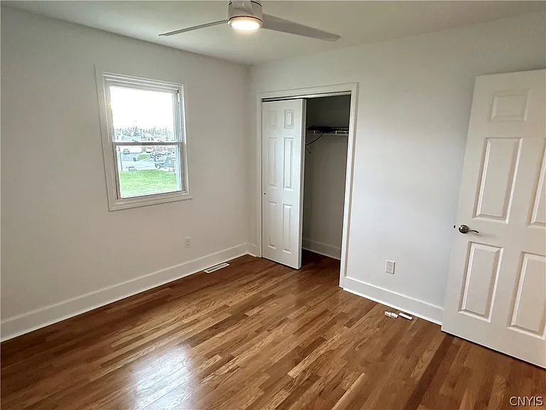 8662 Bayview Dr — Photo 17