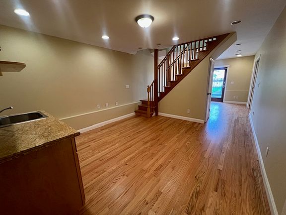5th image of 1490 24th Ave