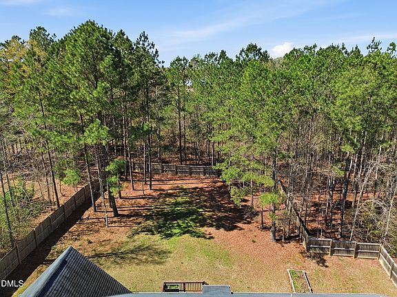 3rd image of 51 Golden Eagle Rdg