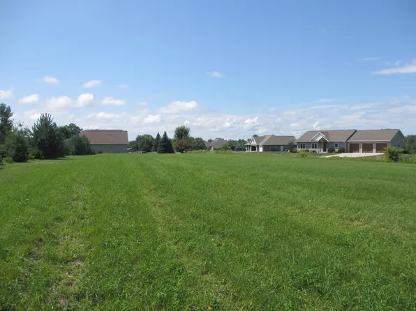 Black Otter Ct #17, Hortonville, WI 54944