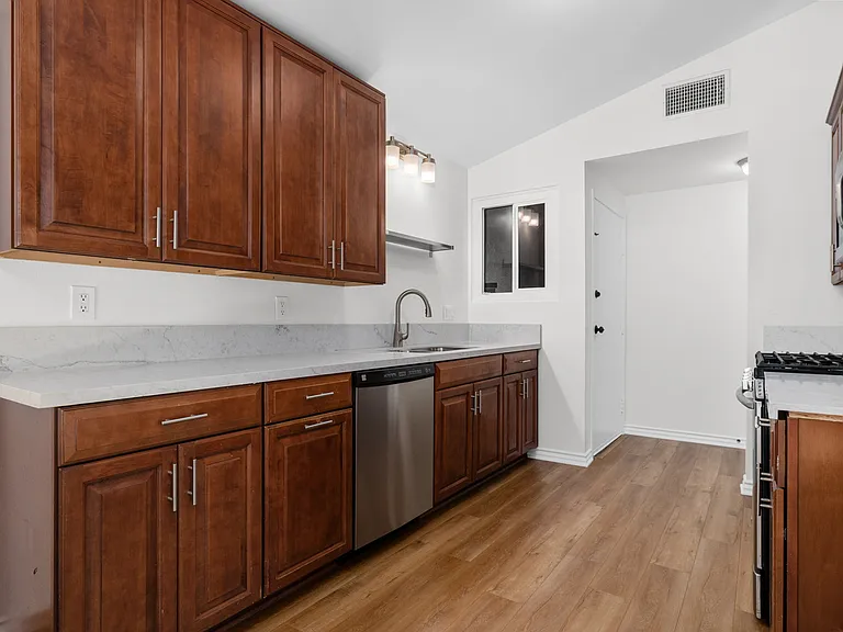 2774 Mobley St — Photo 3