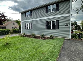 68 Campfield Dr #68, Fairfield, CT 06825