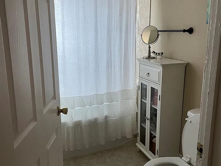 4204 Crawford St — Photo 7