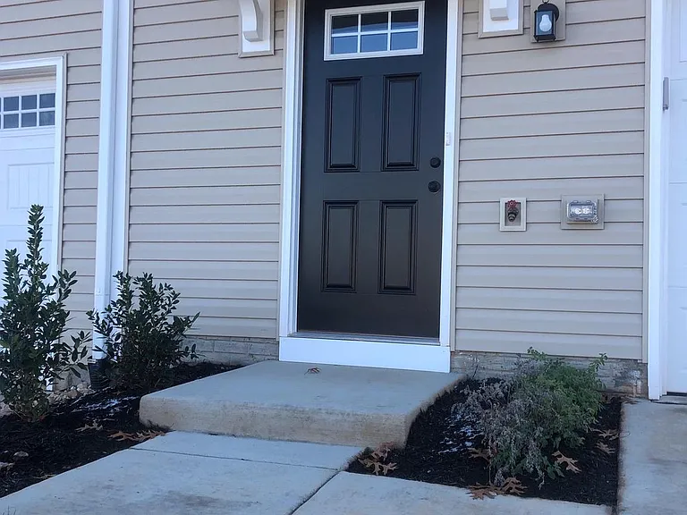 2896 Farzi Cir — Photo 2