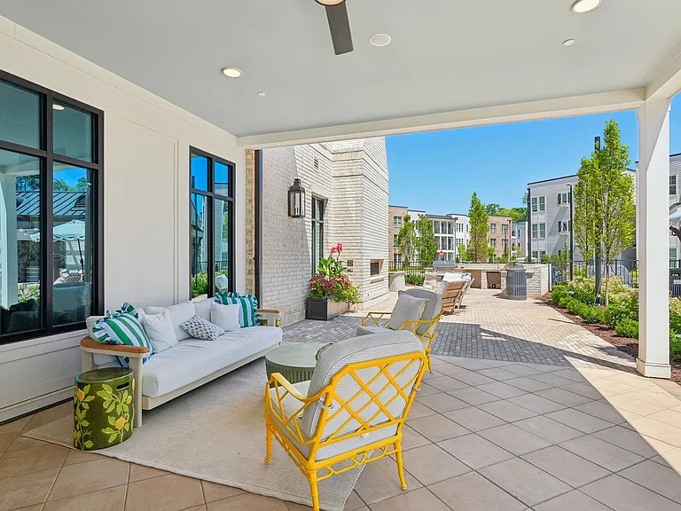 NOVEL Davidson by Crescent Communities — Photo 15