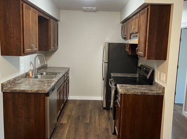 2216 Sylvan Way APT 2