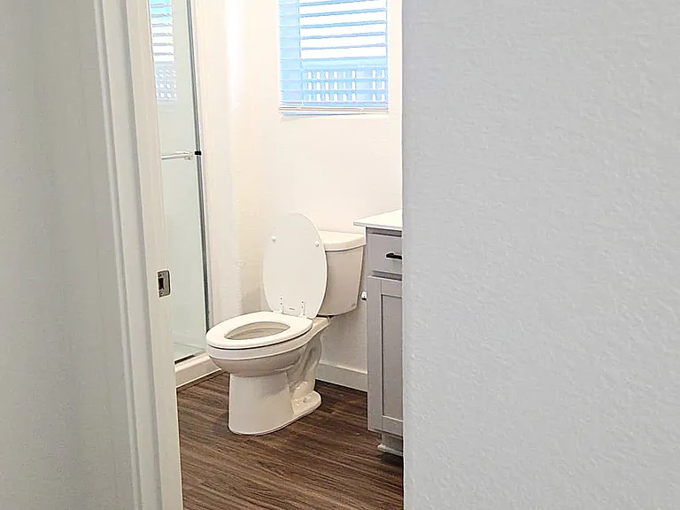 675 E Diaz Ln — Photo 14