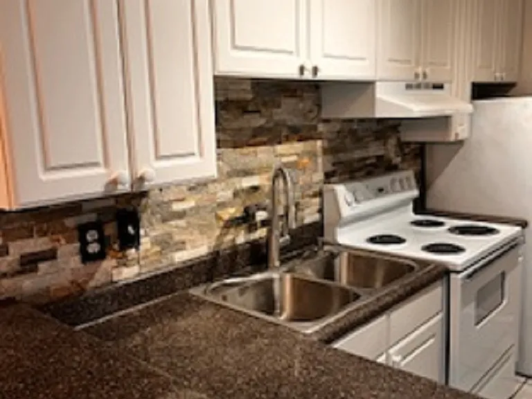 Kitchen with Bar