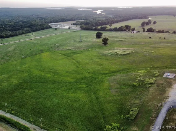 2875 S Kerr Blvd, Sallisaw, OK 74955