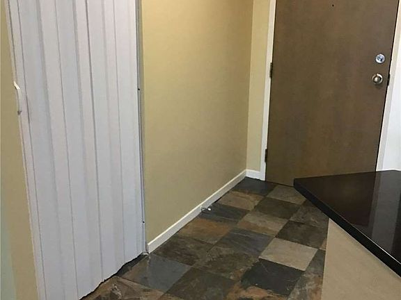 2nd image of 1001 Bay St #1715