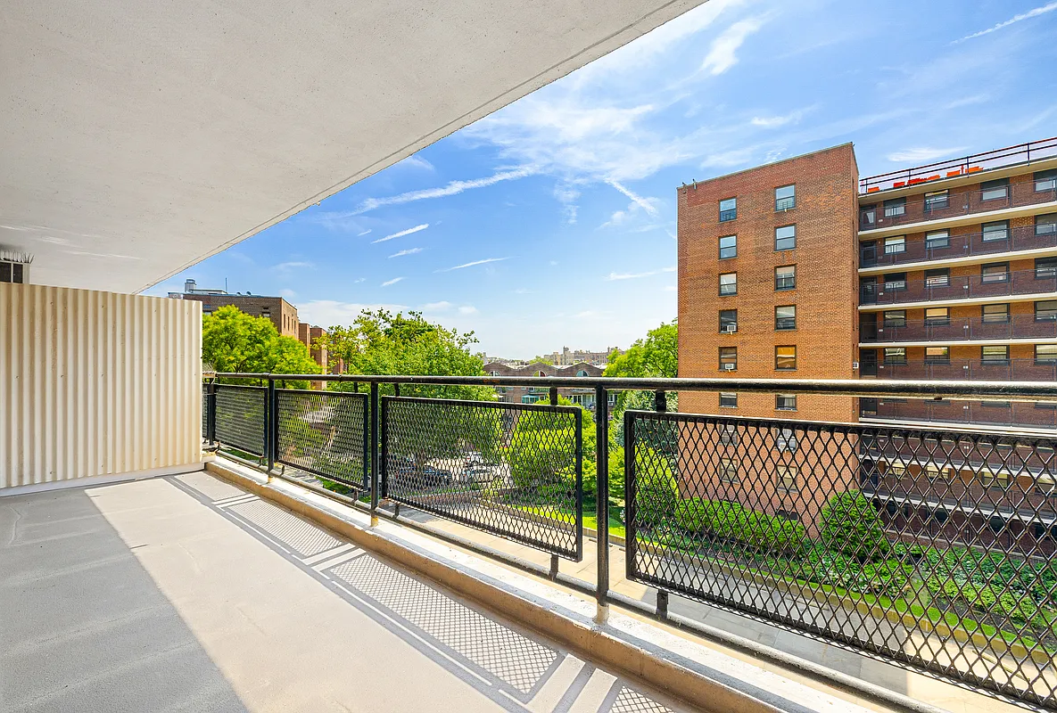 35-11 85th St Unit 5C