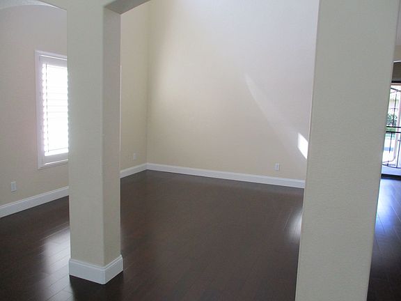3rd image of 1411 Livingston St