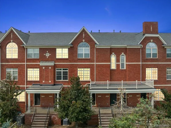 1438 Devon Ln, Troy, MI 48084