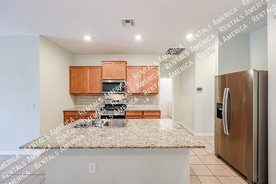 Move In Special — Photo 4