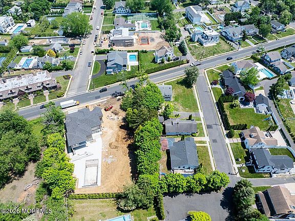 4th image of 1012 Norwood Avenue
