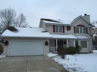 3753 Greenbrook Ln, Racine, WI 53403