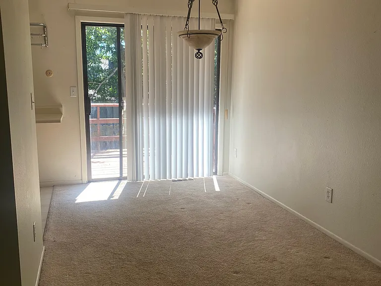 2654 Kalmia Ave — Photo 6