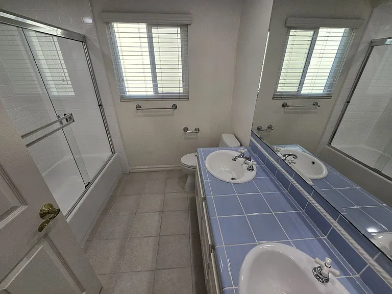 7169 Castle Peak Dr — Photo 35